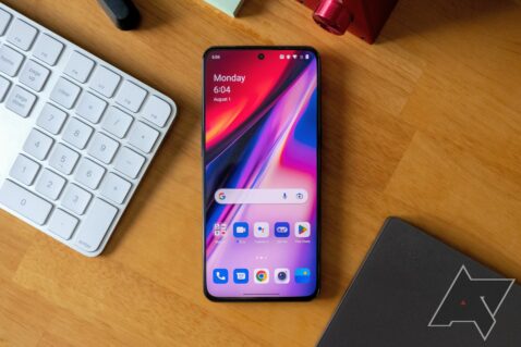 oneplus-10t-finally-receives-android-13,-four-months-after-the-launch-of-both
