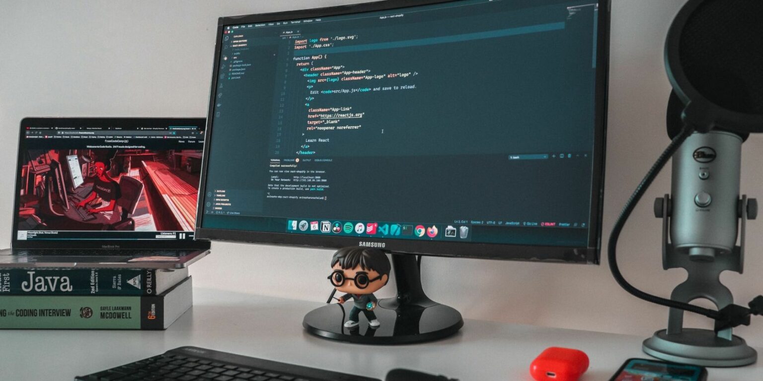 The Top 8 Visual Studio Themes You Should Try - CESbible | CES Party ...