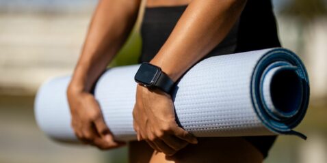 the-pros-and-cons-of-relying-on-technology-to-improve-your-fitness