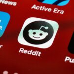 reddit-threatens-to-take-over-blacked-out-subreddits-by-replacing-moderators