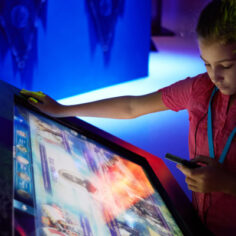 how-interactive-displays-redefine-collaboration-in-the-digital-age