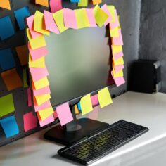 the-new-sticky-notes-app-on-windows-11-is-just-what-you-need