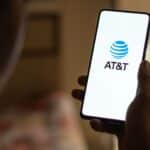 one-of-the-biggest-mobile-carriers-now-lets-your-family-members-help-pay-the-bill