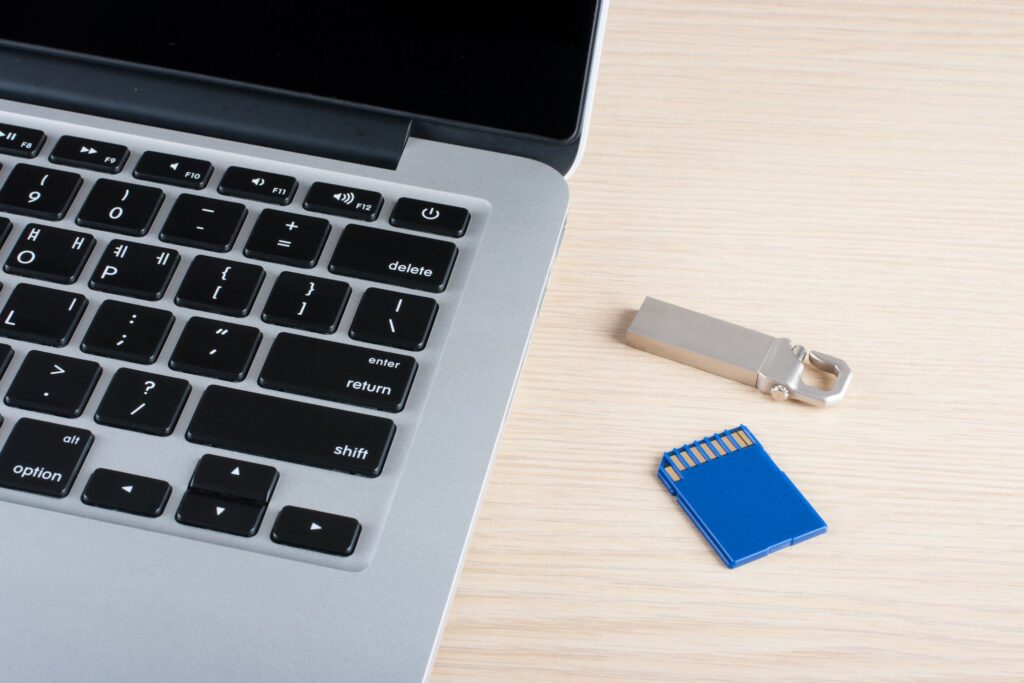 10-practical-uses-for-a-usb-flash-drive-you-didn’t-know-about