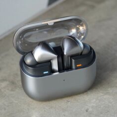 score-the-samsung-galaxy-buds-3-pro-with-ai-for-a-steal