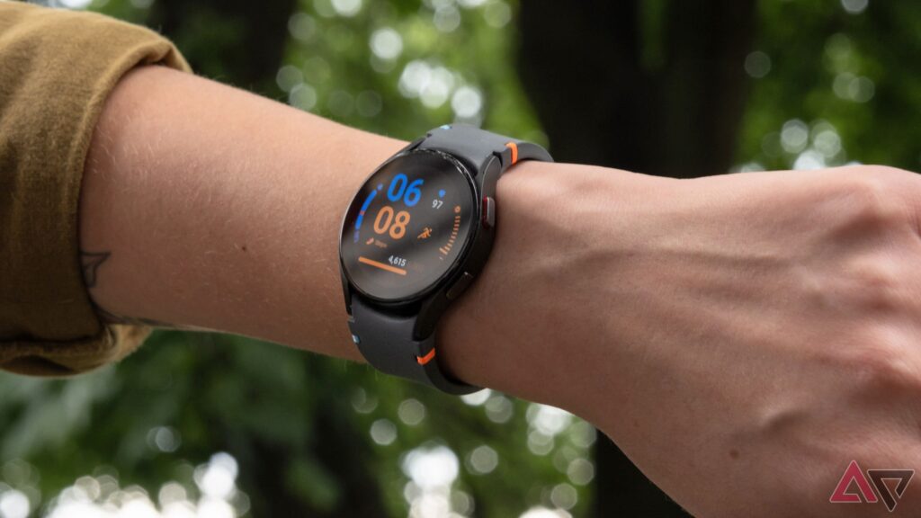 this-is-the-best-samsung-galaxy-watch-to-get-if-you’re-on-a-budget