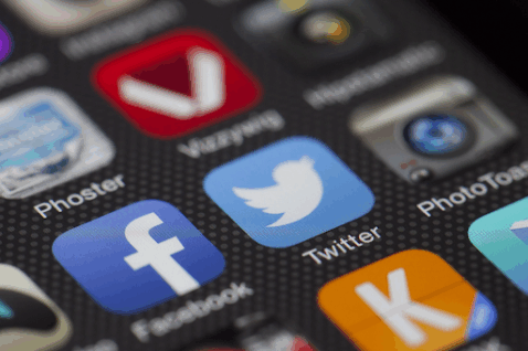 4-proven-strategies-to-build-and-engage-your-online-community-around-your-passion