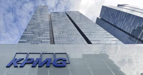 kpmg-offers-10,000-hours-of-job-mentoring-to-young-singaporeans-here’s-how-to-register.