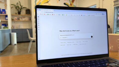 this-unlikely-google-microsoft-duo-works-better-than-it-should