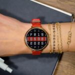 pebble-revives-its-thinnest-watch-–-and-it-lasts-10x-longer-than-an-apple-watch
